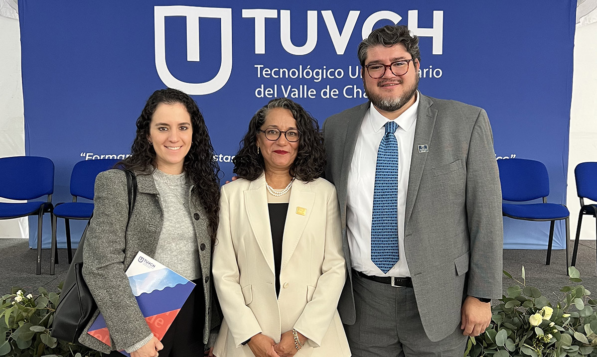 bl agosto01tuvc